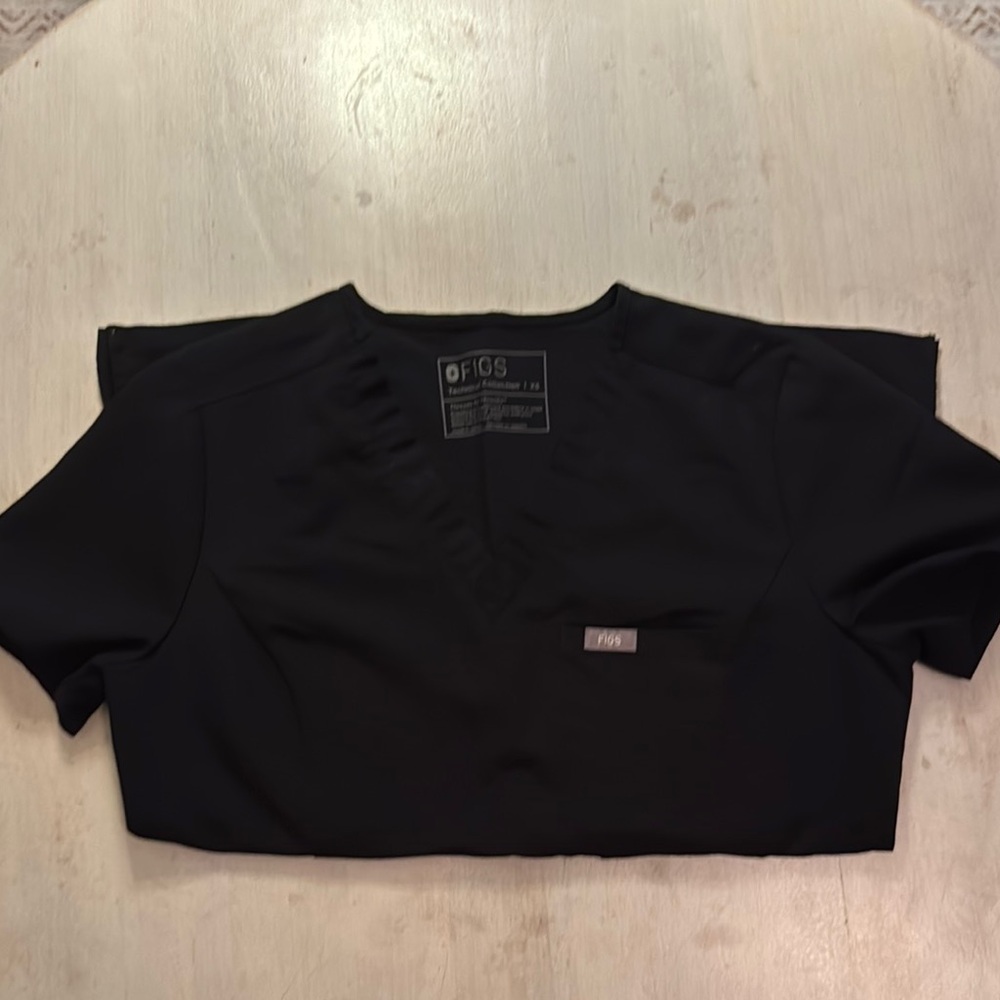 Figs Black Mandarin Collar Short Sleeve Crop Top